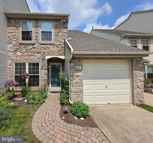 105 Larkspur Ct, CHALFONT, PA, 18914-3935 | Card Image