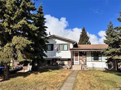 422 1st St W, Spiritwood, SK, S0J0E9 | Card Image
