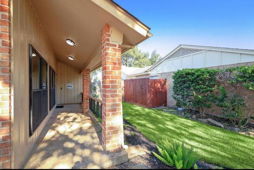 3023 Sam Houston Dr, Sugar Land, TX, 77479-1629 | Card Image