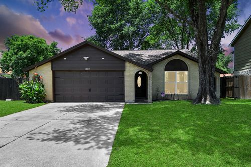 12807 Crystal Cove Dr, Houston, TX, 77044-1516 | Card Image