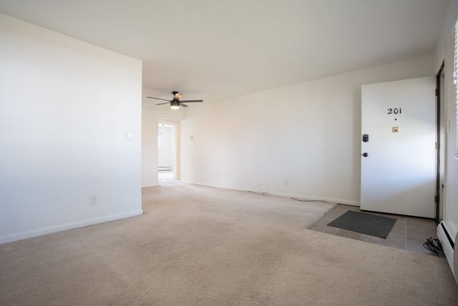 APT-201 - 2217 Clawson Ave, Home with 2 bedrooms, 1 bathrooms and null parking in Royal Oak MI | Image 9