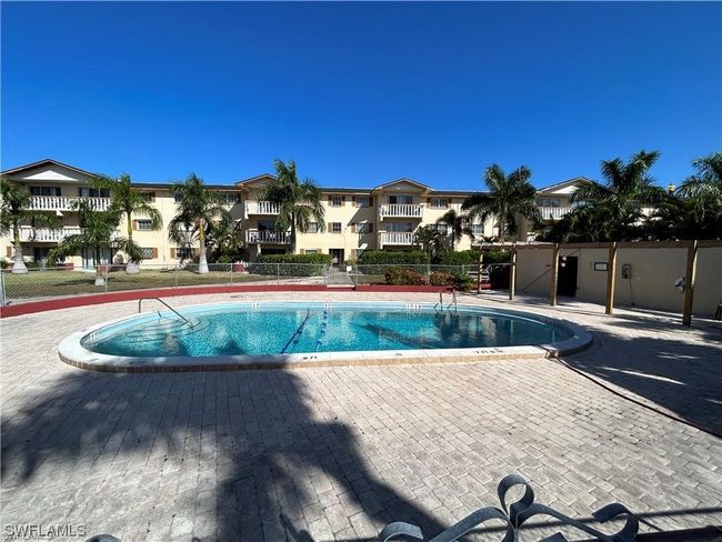 APT-107 - 3704 Broadway, Condo with 2 bedrooms, 1 bathrooms and null parking in FORT MYERS FL | Image 12