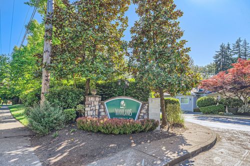 apt-d103-12712 Admiralty Way, Everett, WA, 98204-8018 | Card Image