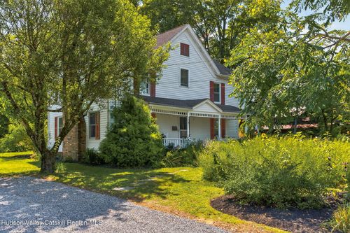 31 Church St, Red Hook, NY, 12571-1527 | Card Image