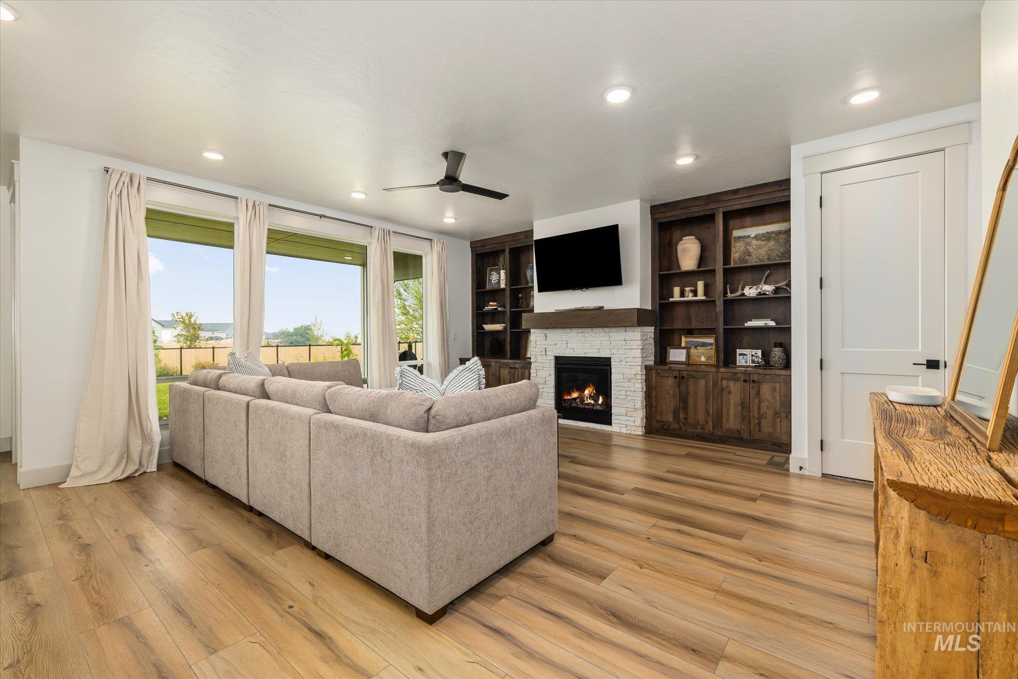 Residential in Meridian 5