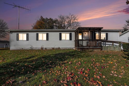 69617 Eisenhower Rd, Sturgis, MI, 49091-8411 | Card Image