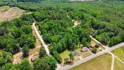 50 Pineview Cir, Wadesboro, NC, 28170-9378 | Card Image