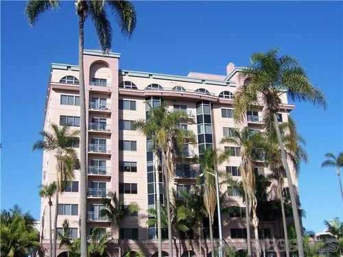 unit-17-3060 6th Ave, San Diego, CA, 92103-5853 | Card Image