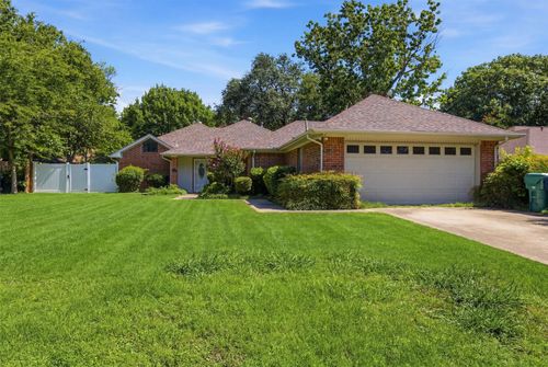1501 Pickwick Ln, Denton, TX, 76209-1261 | Card Image