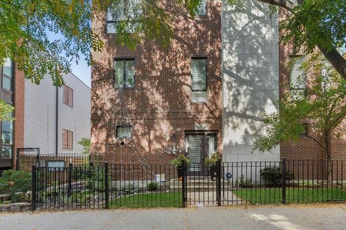 3-1742 W Diversey Pkwy, Chicago, IL, 60614-9407 | Card Image