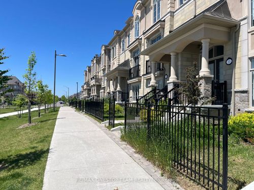 33 Babington Gate, Vaughan, ON, L6A5B3 | Card Image