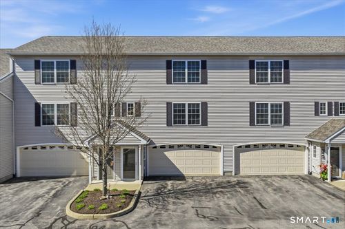 156-156 Briar Ln, Norwich, CT, 06360-7402 | Card Image