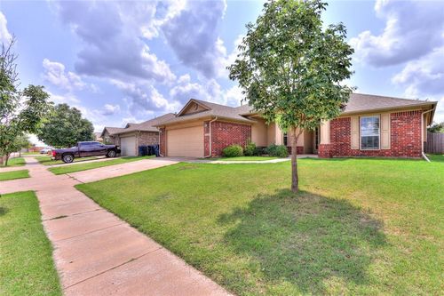 2520 Nw 179th Ct, Edmond, OK, 73012-0669 | Card Image