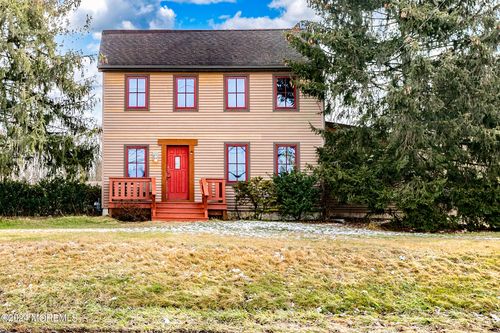 146 Wrightstown Cookstown Rd, Cookstown, NJ, 08511-1018 | Card Image