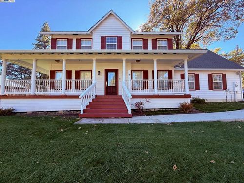 463437 Main St, Janesville, CA, 96114-8514 | Card Image