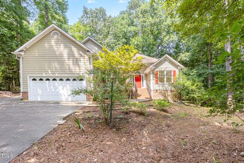 103 Stonehill Road, Chapel Hill, NC, 27516 | Card Image