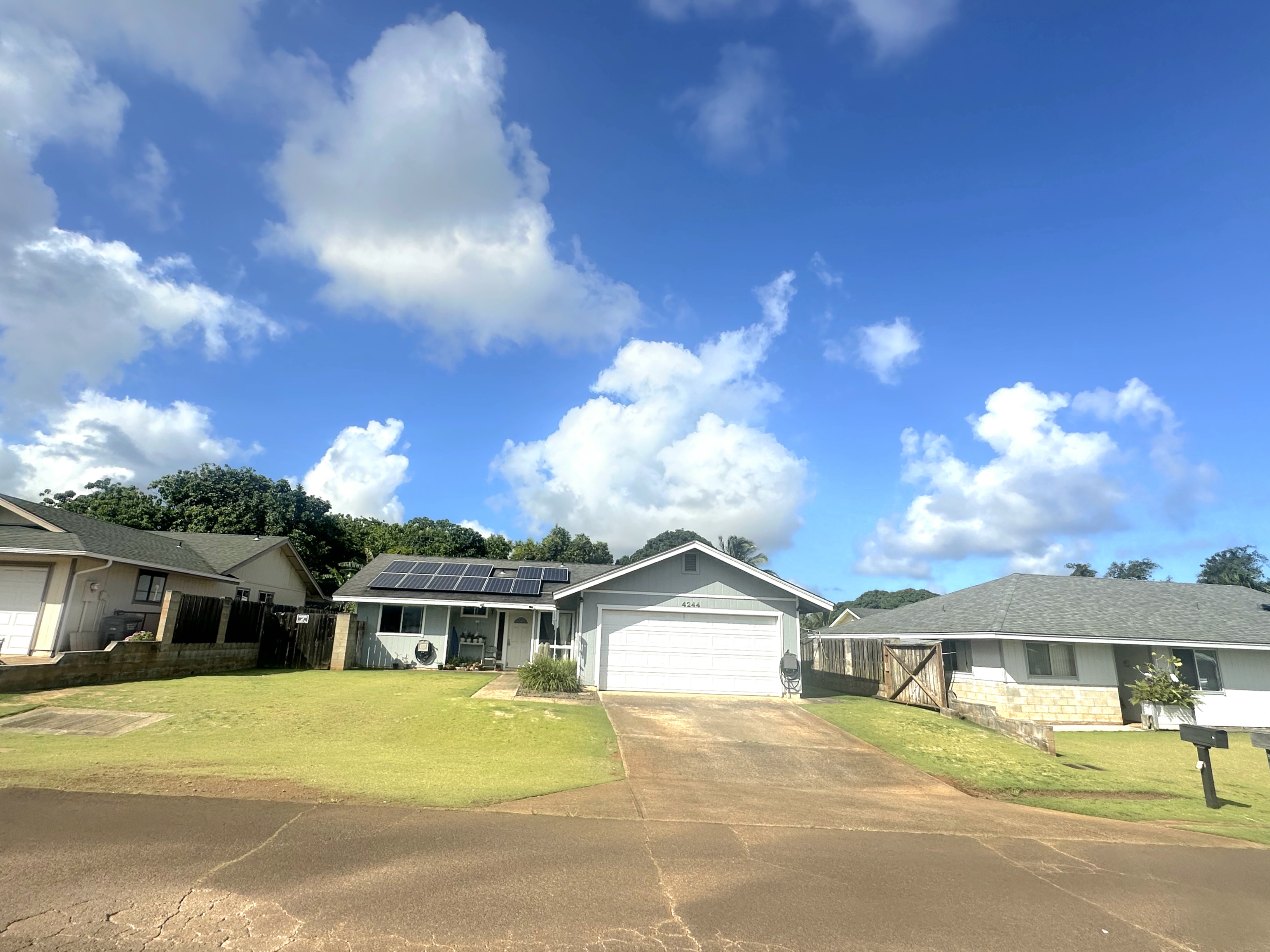 Mano St, Lihue, HI 96766