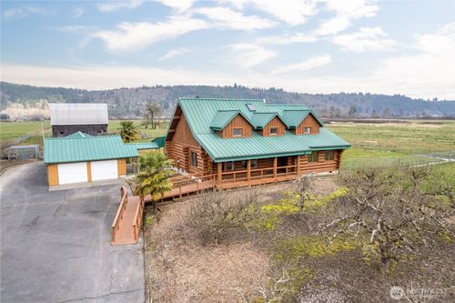 6946 Willow Grove Rd, Longview, WA, 98632-9235 | Card Image