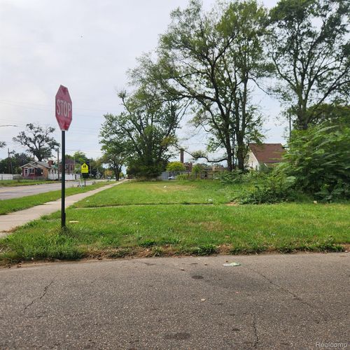 12603 Northlawn St, Detroit, MI, 48238-3040 | Card Image