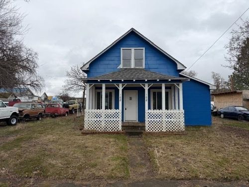108 N 2nd St, Harrington, WA, 99134 | Card Image