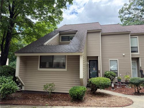 f-205 Village Lane, Greensboro, NC, 27409 | Card Image