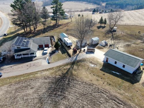 3809 County Road M, COON VALLEY, WI, 54623-9512 | Card Image