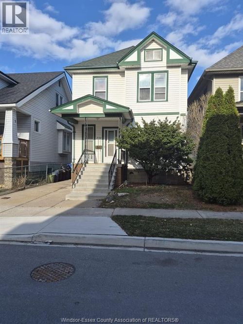 238 Belleview Ave, Windsor, ON, N8Y2V9 | Card Image