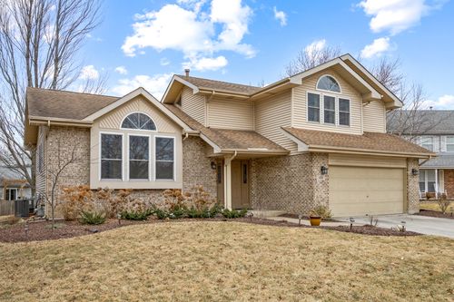 45 Brookshire Ct, Aurora, IL, 60502-6947 | Card Image