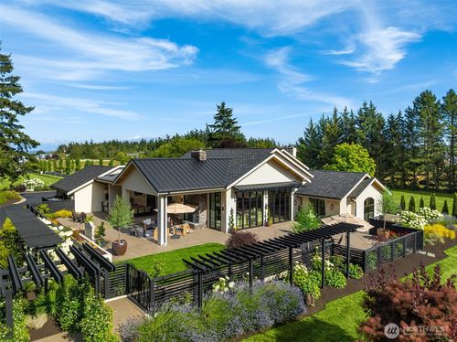 943 Good Rd, Camano Island, WA, 98282-8801 | Card Image