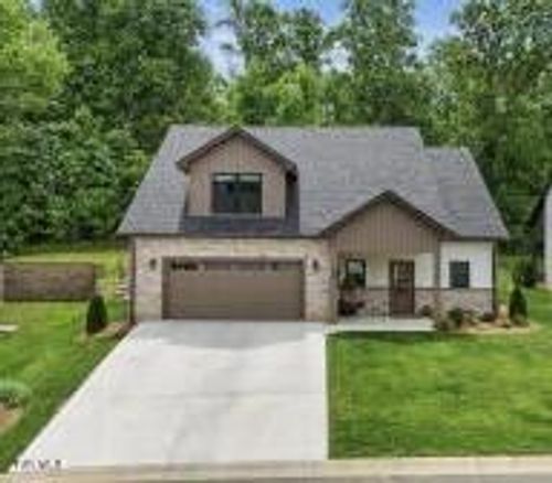 235 Winston Pl, Johnson City, TN, 37615-2586 | Card Image