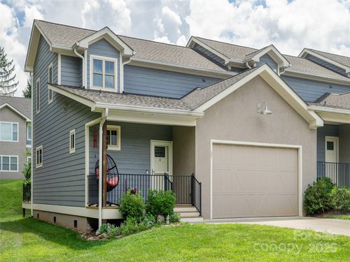 37 Thornes Ln, Asheville, NC, 28805-0043 | Card Image