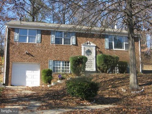 9401 Dania Ct, FORT WASHINGTON, MD, 20744-3735 | Card Image
