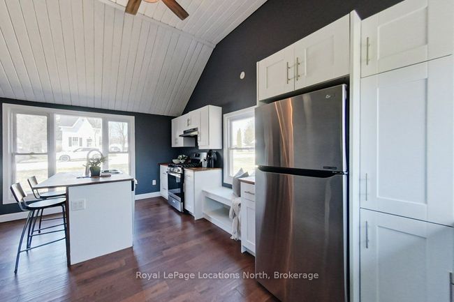 35 Caroline St E, House other with 2 bedrooms, 2 bathrooms and 3 parking in Creemore ON | Image 13