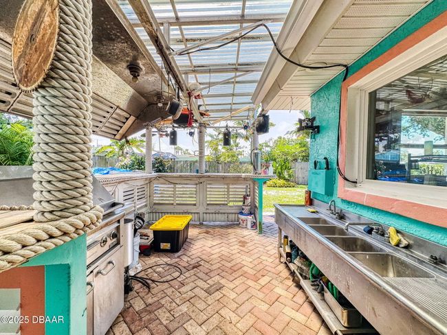 650 S Pine St, House other with 3 bedrooms, 2 bathrooms and null parking in NEW SMYRNA BEACH FL | Image 45