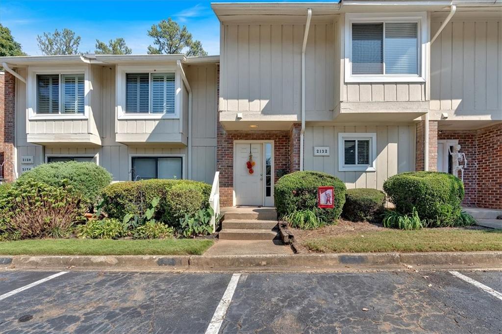 Palmyra Dr, Marietta, GA 30067
