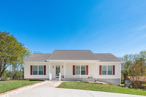 7810 Blue Ridge Dr, Hurt, VA, 24563-3860 | Card Image