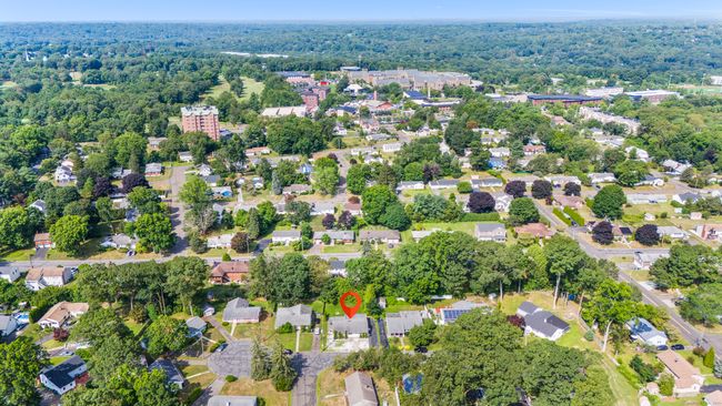 37 Tarinelli Cir, House other with 5 bedrooms, 1 bathrooms and 6 parking in Bridgeport CT | Image 38