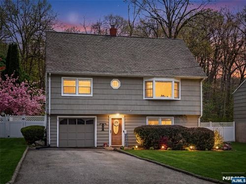 22 Wildwood Ter, Ringwood, NJ, 07456-2018 | Card Image