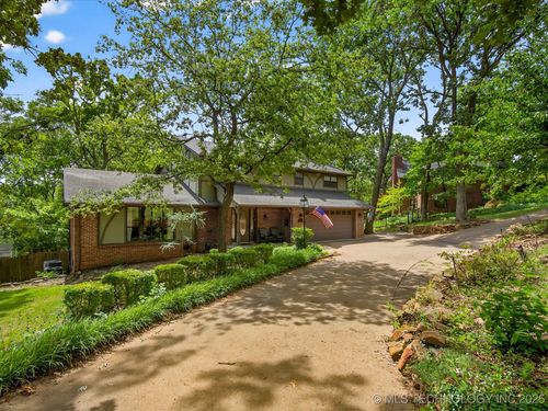 1311 Evergreen Dr, Bartlesville, OK, 74006-4218 | Card Image