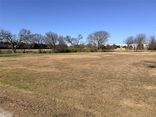539 Winston Dr, Desoto, TX, 75115-2217 | Card Image
