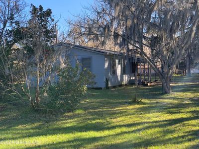 16833 Ne Us Hwy 301, House other with 3 bedrooms, 2 bathrooms and null parking in Waldo FL | Image 3