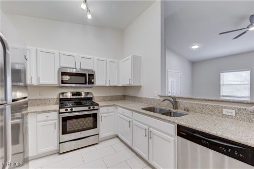 unit-201-2052 Gravel Hill St, Las Vegas, NV, 89117-6971 | Card Image