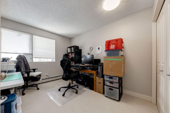 7 - 118 Village Heights Sw, Home with 2 bedrooms, 1 bathrooms and 2 parking in Calgary AB | Image 18