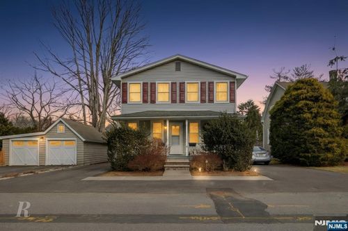 15 Storig Ave, Closter, NJ, 07624-1118 | Card Image