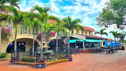 17b-530 Us Highway 41 Byp S, VENICE, FL, 34285-4758 | Card Image