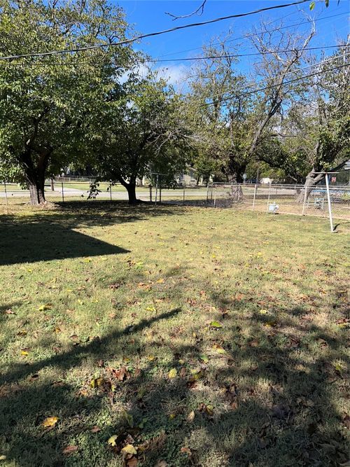 3435 Poinsettia Dr, Dallas, TX, 75211-8744 | Card Image