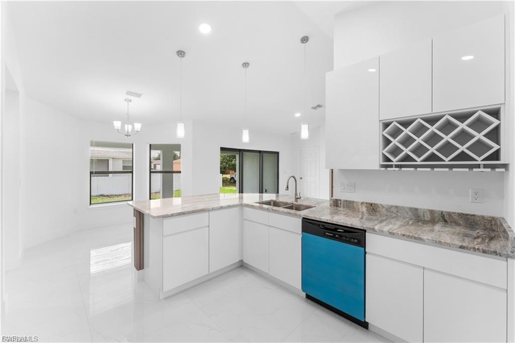Residential in LEHIGH ACRES 4