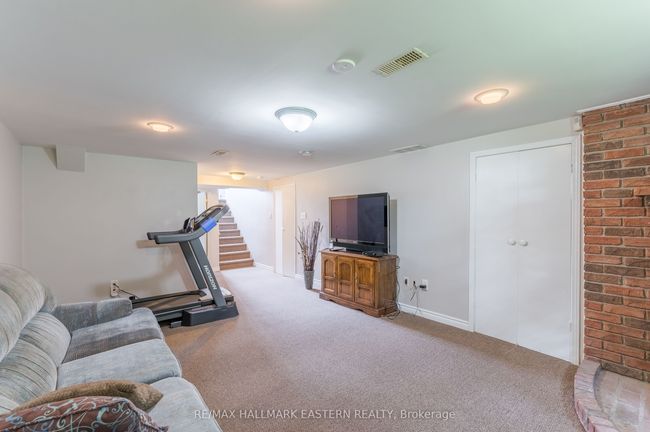 815 Stewart Dr, House other with 4 bedrooms, 2 bathrooms and 4 parking in Peterborough ON | Image 24
