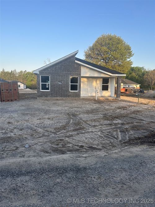 713 Mitchell Rd, Colbert, OK, 74733-5024 | Card Image