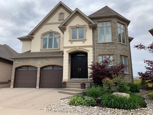 106 Paige St, Kitchener, ON, N2K4P6 | Card Image